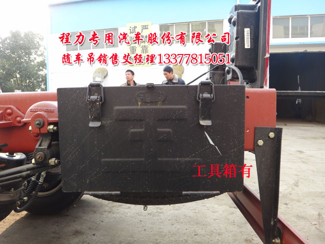 煤氣灶臺(tái)離電源很近